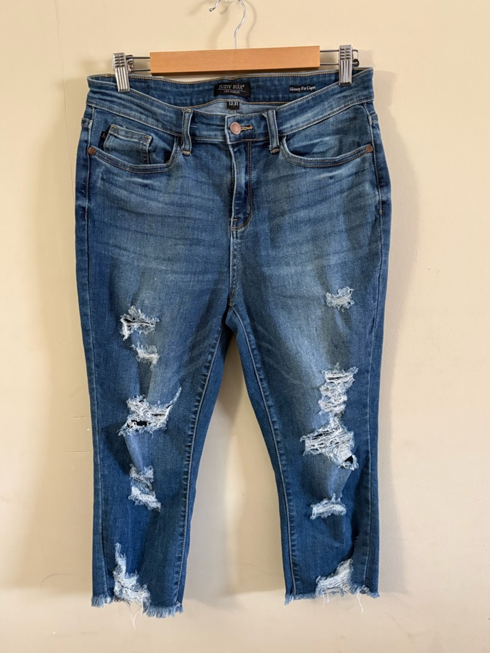 Judy Blue Skinny Fit Ripped Capri Jeans Size 13/31
